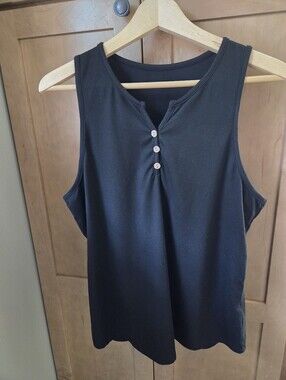 Dreimp Classic Black Sleeveless Henley Tank With Brown Faux Buttons - Women XL